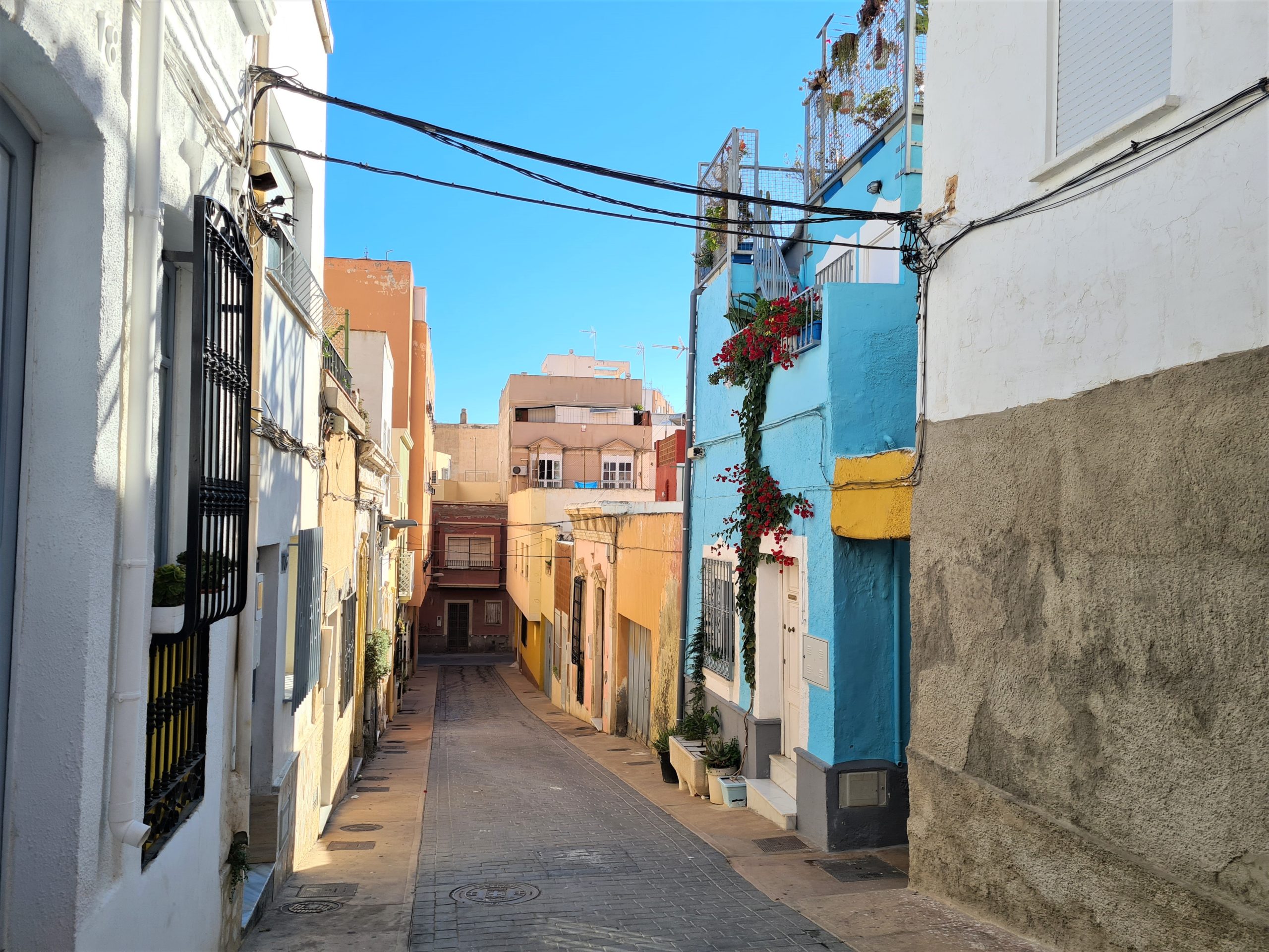 Ideal inversores!!! En venta 1 casa con 2 viviendas en Almería