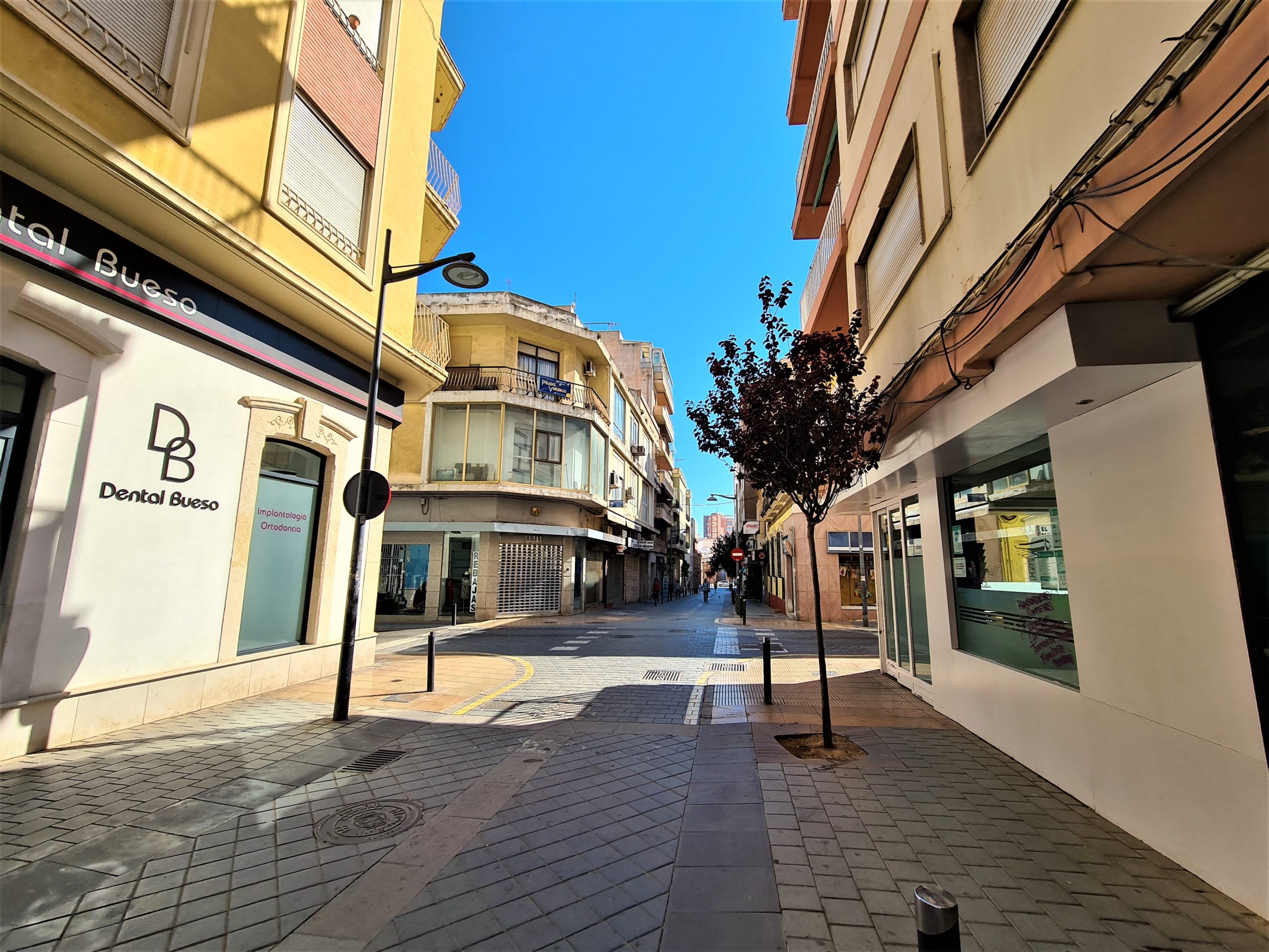 En venta gran piso en C/ Juan Lirola (Almería)